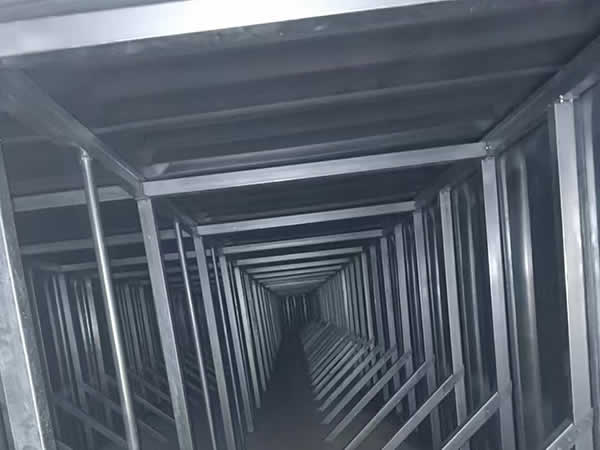 裝配式預應力金屬復合耐腐水池內(nèi)